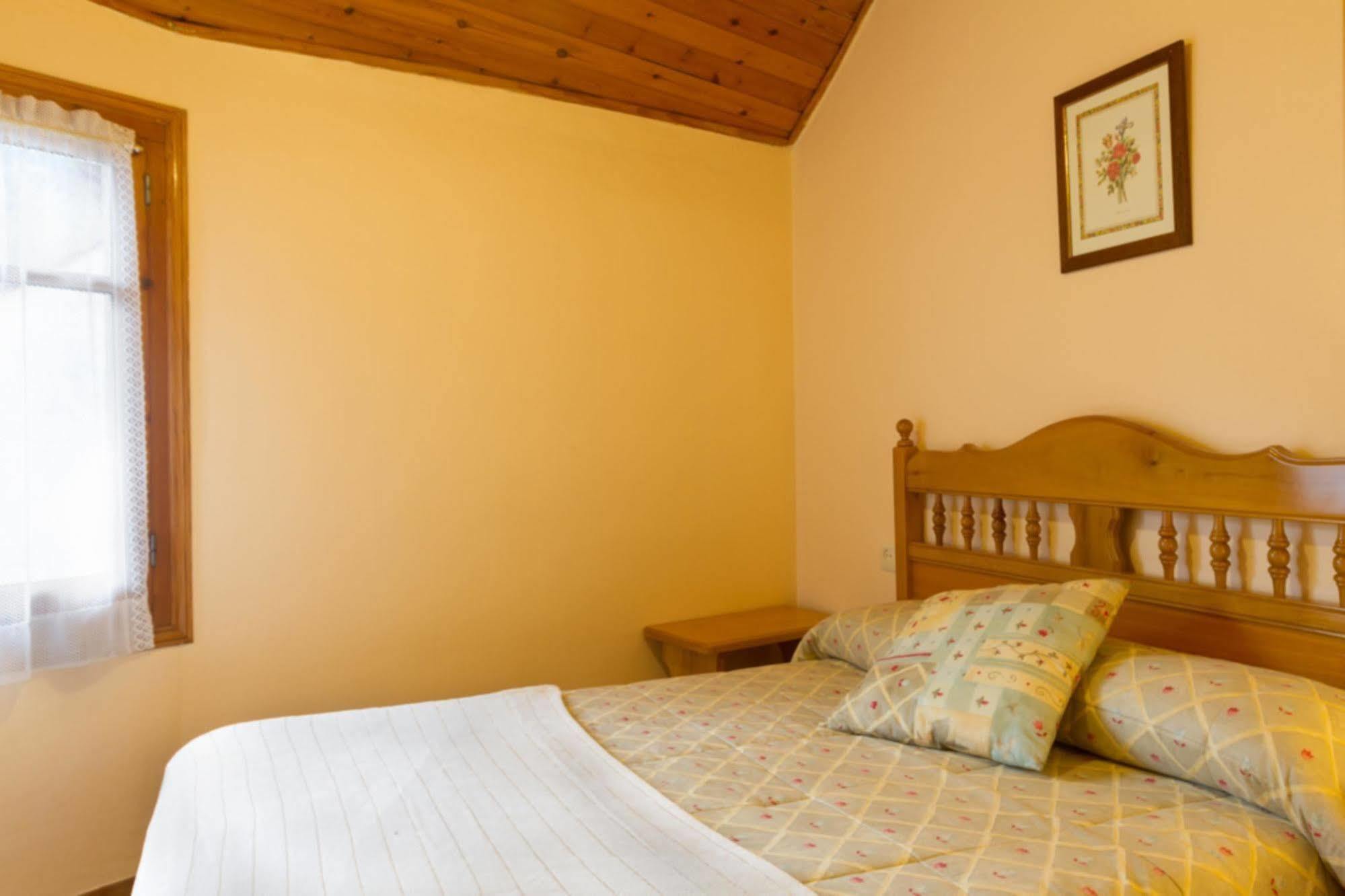 Hostal Aiguamog Саларду Екстер'єр фото
