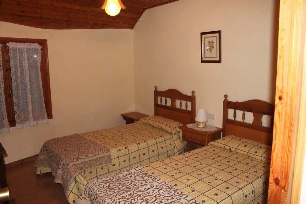 Hostal Aiguamog Саларду Екстер'єр фото